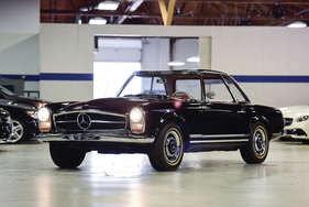 Mercedes-Benz 230 SL 'Pagoda' (1964) - als Lot 272 an der RM/Sotheby's Arizona Versteigerung 2017 angeboten