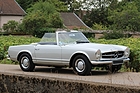 Mercedes-Benz 230 SL Pagode avec hardtop (1965) - als Lot 05 an der Artcurial Mercedes-Versteigerung in Paris am 15. Oktober 2017