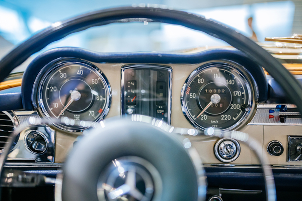 Image: Mercedes-Benz 230 SL (W 113) (1963) - Cockpit