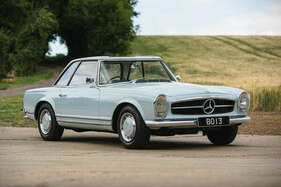 Mercedes-Benz 230SL (W113) 'Pagoda' - ex Sir Stirling Moss OBE (1966) - als Lot 468 angeboten anlässlich Silverstone Auctions “The Classic Sale at Silverstone” am 27. August 2022