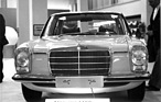 Mercedes Benz 240 D - gegenüber Vorgängern breiteres Gesicht - am Genfer Automobilsalon 1974