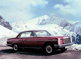 Mercedes-Benz 250 C (1968) - in rot gehaltenes Coupé der Baureihe 114