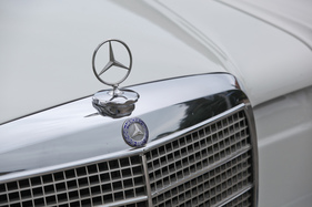 Mercedes-Benz 250 C (1969) - als der Stern noch auf dem Kühlergrill sass