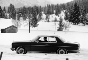 Mercedes-Benz 250 C (1969) - im Schnee