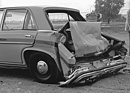 Mercedes-Benz 250 S (1965) – Unfallforschung: völlig zerstörtes Heck bei nahezu unverformter Fahrgastzelle