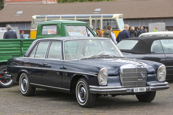 Mercedes-Benz 250 SE (1970) - Oldtimer Sunday Morning Treffen Zug am 6. August 2023