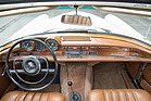 Mercedes-Benz 250 SE Coupé (1965) - auch im Innern ist der Fahrzeugtyp gekennzeichnet