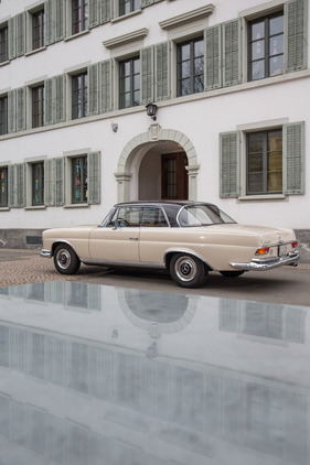 Mercedes-Benz 250 SE Coupé (1965) - im Stile eines Fauxcabriolets