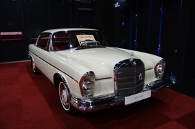Mercedes-Benz 250 SE Coupé (1966) prämiert als "Best preserved car" – Classic Car Show Maastricht 2023