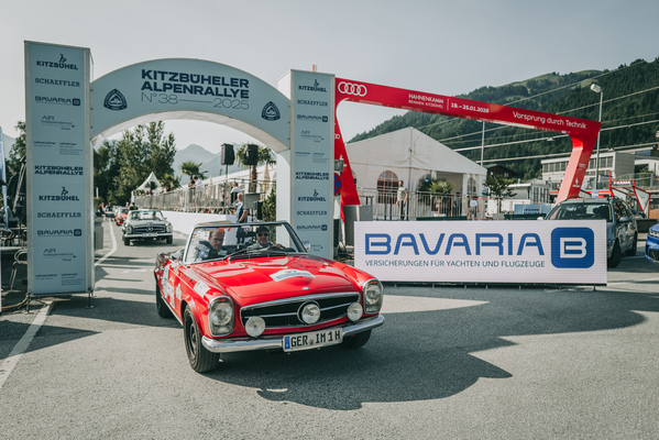 Image: Mercedes-Benz 250 SL (1967) - Winner of the Sport class - 38th Kitzbühel Alpine Rally 2025