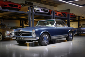 Mercedes-Benz 250 SL 'Pagoda' (1967) - Lot 144 at the RM/Sotheby's Miami sale on March 1-2, 2024