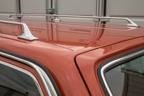 Mercedes-Benz 250 T (1979) - Dachreling, zuerst Zubehör, aber schon bald Serienausstattung (1979)