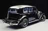 Mercedes Benz 260 D (1937) - die erste serienässige Diesel-LImousine der Welt, die Baureihe W 138 - mit ausgeklappter Gepäckbrücke (© Daimler AG, 2008) Mercedes Benz 260 D (1937) - die erste serienässige Diesel-LImousine der Welt, die Baureihe W 138 - mit ausgeklappter Gepäckbrücke (© Daimler AG, 2008)