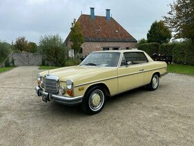 Mercedes-Benz 280 C (1973) – angeboten an der Catawiki-Online-Versteigerung "Deutsche Oldtimer" (Oktober/November 2022) (1973)