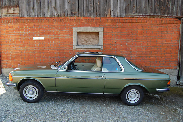 Mercedes Benz 280 CE (1979) - angeboten an der Versteigerung der Oldtimer Galerie in Toffen am 29. November 2014