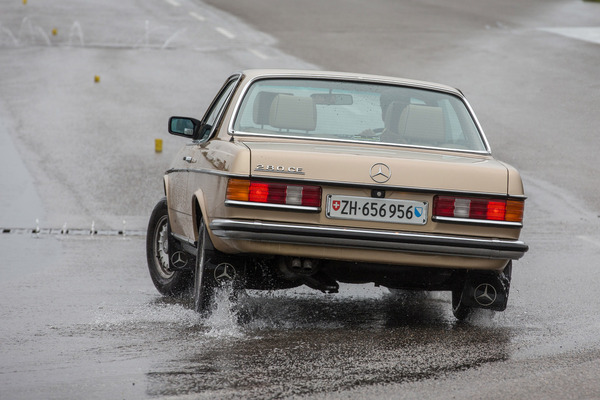 Mercedes-Benz 280 CE (1983) – beim TCS-Fahrtraining für Oldtimer