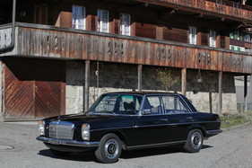 Mercedes-Benz 280E - sportlich unterwegs im Strich-Acht