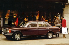 Mercedes-Benz 280 E (1976) - Elegante Erscheinung