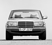 Mercedes Benz 280 E (1976) - mit Rechteckscheinwerfern und sechs Zylinder in Reihe