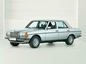 Mercedes-Benz 280 E (1978) - als Lot 35 angeboten an der Dorotheum "Klassische Fahrzeuge" Versteigerung vom 2. Juli 2022