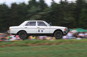 Mercedes Benz 280 E Gruppe 2 (1978) am Eifel Rallye Festival 2015