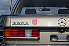 Mercedes-Benz 280 E - Stolz wird die Topmotorisierung am Heck gezeigt