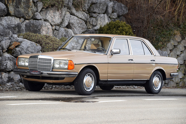 Mercedes-Benz 280 E W123 (1981) - als Lot 13 an der Versteigerung der Oldtimer Galerie Toffen am 21. April 2018