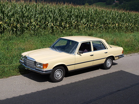 Mercedes Benz 280 S (1976) - angeboten an der No-Limit-Auktion der Oldtimer Galerie Toffen vom 17. September 2011