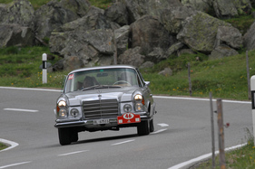 Mercedes-Benz 280 SE (1970) - Flüelapass - Passione Caracciola 2017
