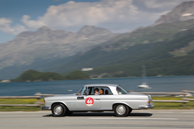 Mercedes-Benz 280 SE (1970) - nach dem Maloyapass - Passione Caracciola 2017