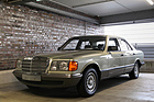 Mercedes-Benz 280 SE (1980) - aus zweiter Hand, nur Ärzte als Besitzer, angeboten für EUR 17'900 im Parkhaus - Bremen Classic Motorshow 2020
