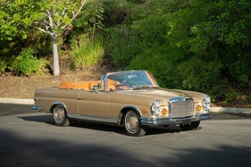 Mercedes-Benz 280 SE 3.5 Cabriolet (1971) - als Lot 114 an der Quail Versteigerung 2025