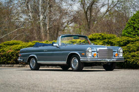 Mercedes-Benz 280 SE 3.5 Cabriolet (1971) - als Lot 123 angeboten an der Bonhams 'The Greenwich Auction" am 5. Juni 2022