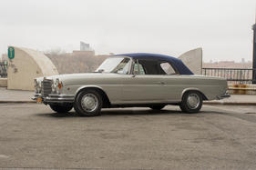 Mercedes-Benz 280 SE 3.5 Cabriolet (1971) - als Lot 133 an der Bonhams Versteigerung von Amelia Island 2017