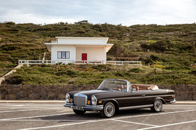 Mercedes-Benz 280 SE 3.5 Cabriolet (1971) - als Lot 159 an der RM Sotheby's Monterey Versteigerung 2025