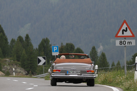 Mercedes-Benz 280 SE 3.5 Cabriolet W111 (1971) - Flüelapass - Passione Caracciola 2017