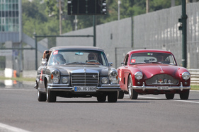 Mercedes-Benz 280 SE 3.5 Cabriolet W111 (1971) - in Monza - Passione Caracciola 2017