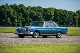 Mercedes Benz 280 SE 3.5 Coupé (1970) - als Lot 267 an der RM/Sotheby's Versteigerung in Monterey am 24./25. August 2018