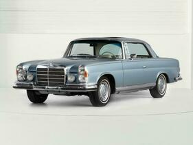 Mercedes-Benz 280 SE 3.5 Coupe (1970) - als Lot 73 angeboten an der Dorotheum "Klassische Fahrzeuge" Versteigerung vom 2. Juli 2022