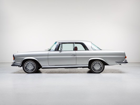 Bild: Mercedes-Benz 280 SE 3,5 Coupé (1971) - als Lot 21 an der Versteigerung 225 von auctionata am 4. Mai 2015