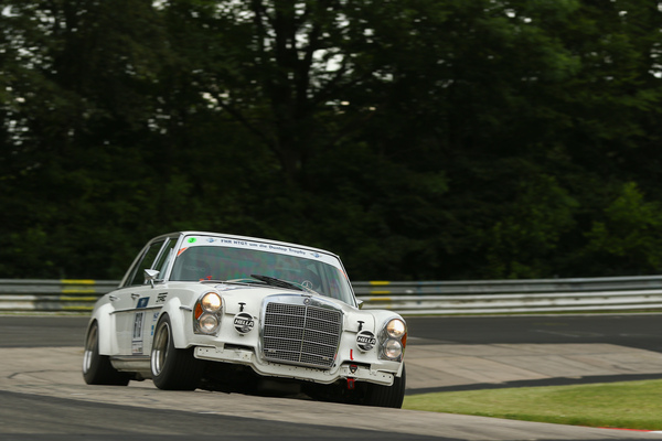 Mercedes-Benz 280 SE 6.3 Liter  an der Historic Trophy Nürburgring 2016 - FHR Langstrecken Cup