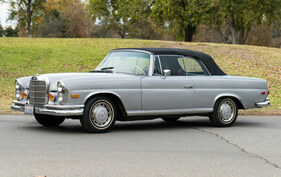 Mercedes-Benz 280 SE Cabriolet (1969) - offered as lot 045 at the Gooding & Co "Geared Online Scottsdale Edition" auction from January 18 to 22, 2021