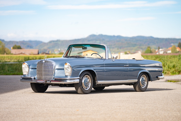 Image: Mercedes-Benz 280 SE Convertible (1969) — offered at the Oldtimer Galerie auction in Gstaad in 2026
