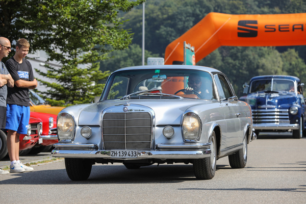 Mercedes-Benz 280 SE Coupé (1970) - Lägern Classic 2024