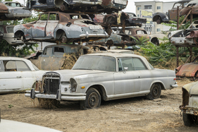 Mercedes-Benz 280 SE Coupé (ca.) (1966) - as lot 242 at the RM/Sotheby's "The Junkyard - The Rudi Klein Collection" auction 2024