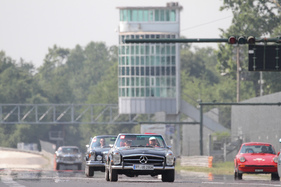 Mercedes-Benz 280 SL (1967) - in Monza - Passione Caracciola 2017