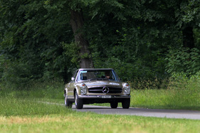 Mercedes-Benz 280 SL (1968) - am GP Brugger Schachen 2013