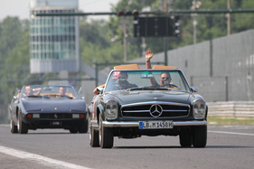 Mercedes-Benz 280 SL (1968) - in Monza - Passione Caracciola 2017