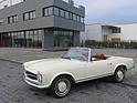 Bild: Mercedes-Benz 280 SL (1971) - als Lot 400 an der Bonhams Versteigerung "Les grandes marques du monde au Grand Palais" in Paris 2017