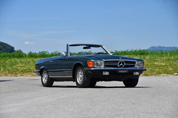 Mercedes-Benz 280 SL (1981) - offered as lot 152 at the Oldtimer Galerie Toffen auction on October 14, 2023